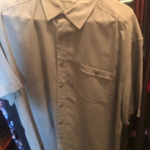 REI Men’s button up